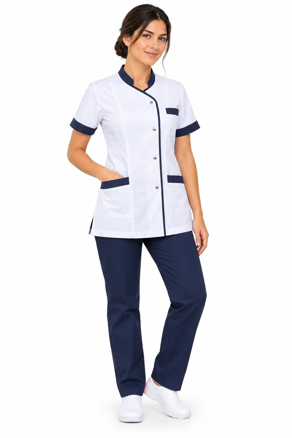 Blouse professionnelle femme blanche et marine vue de dos avec détails et fentes latérales